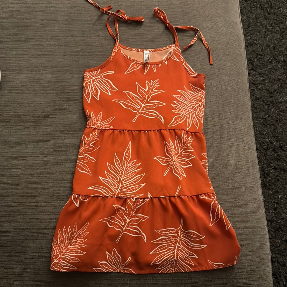 Hawaii’s finest girls dress.